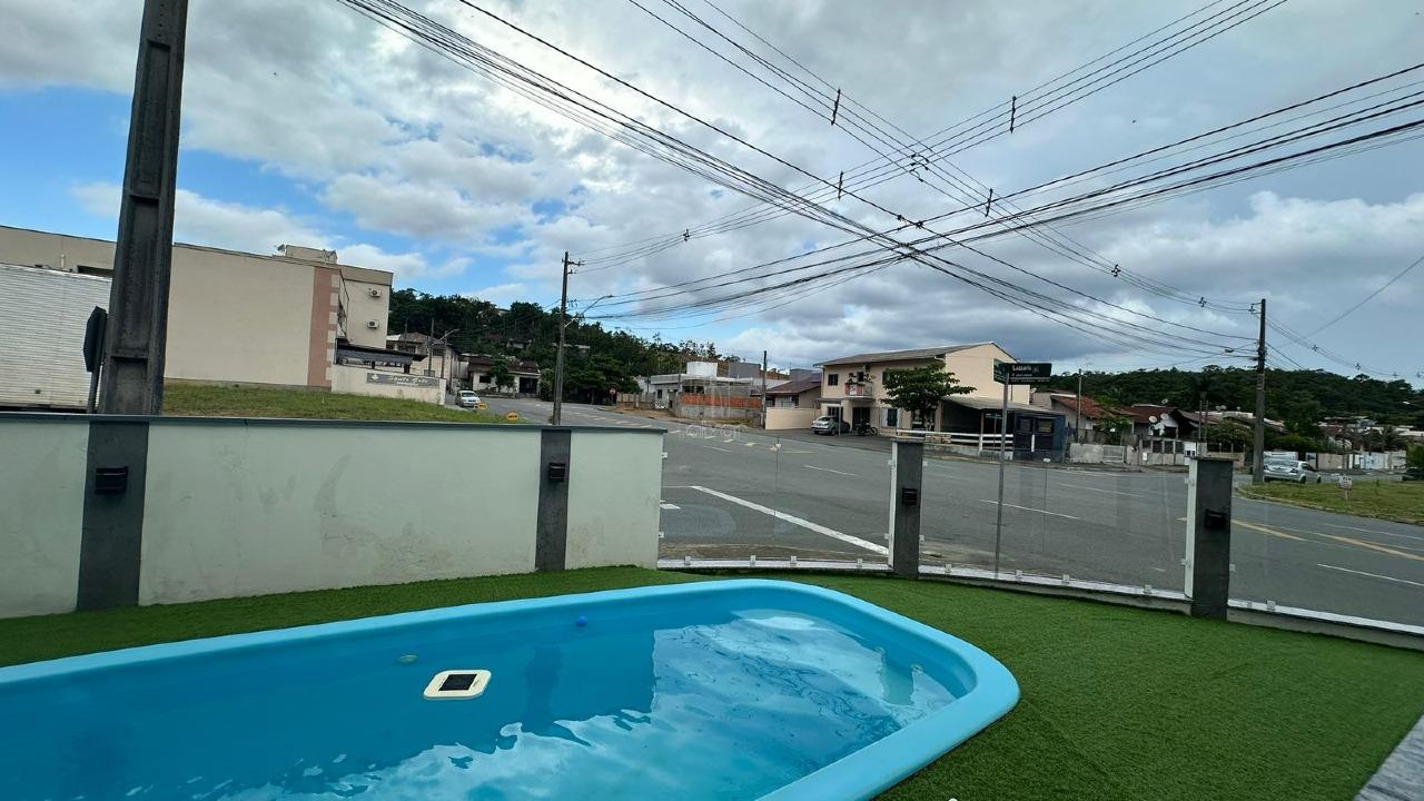 Geminado à venda no Santo Antônio: 