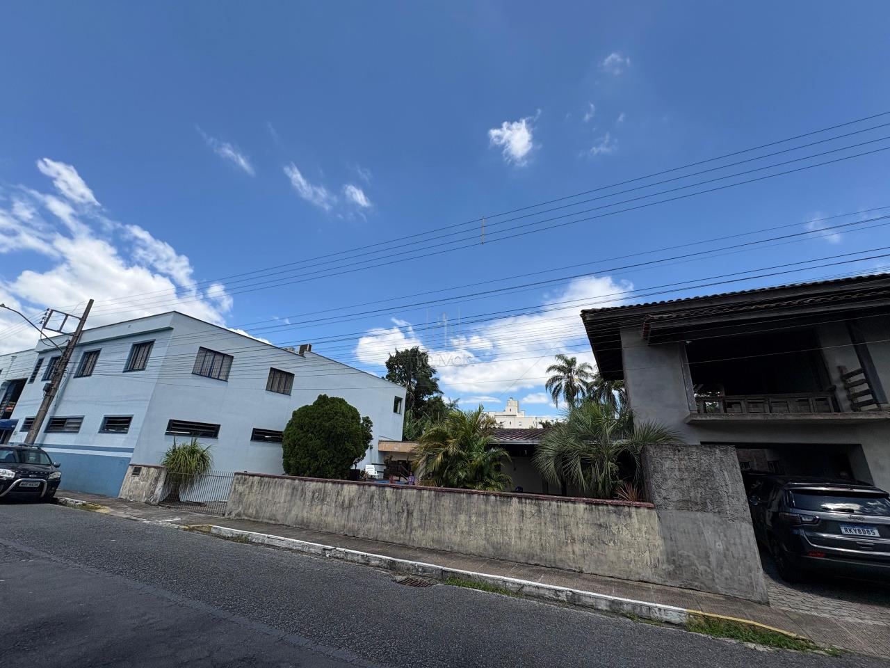 Terreno à venda no Centro: 