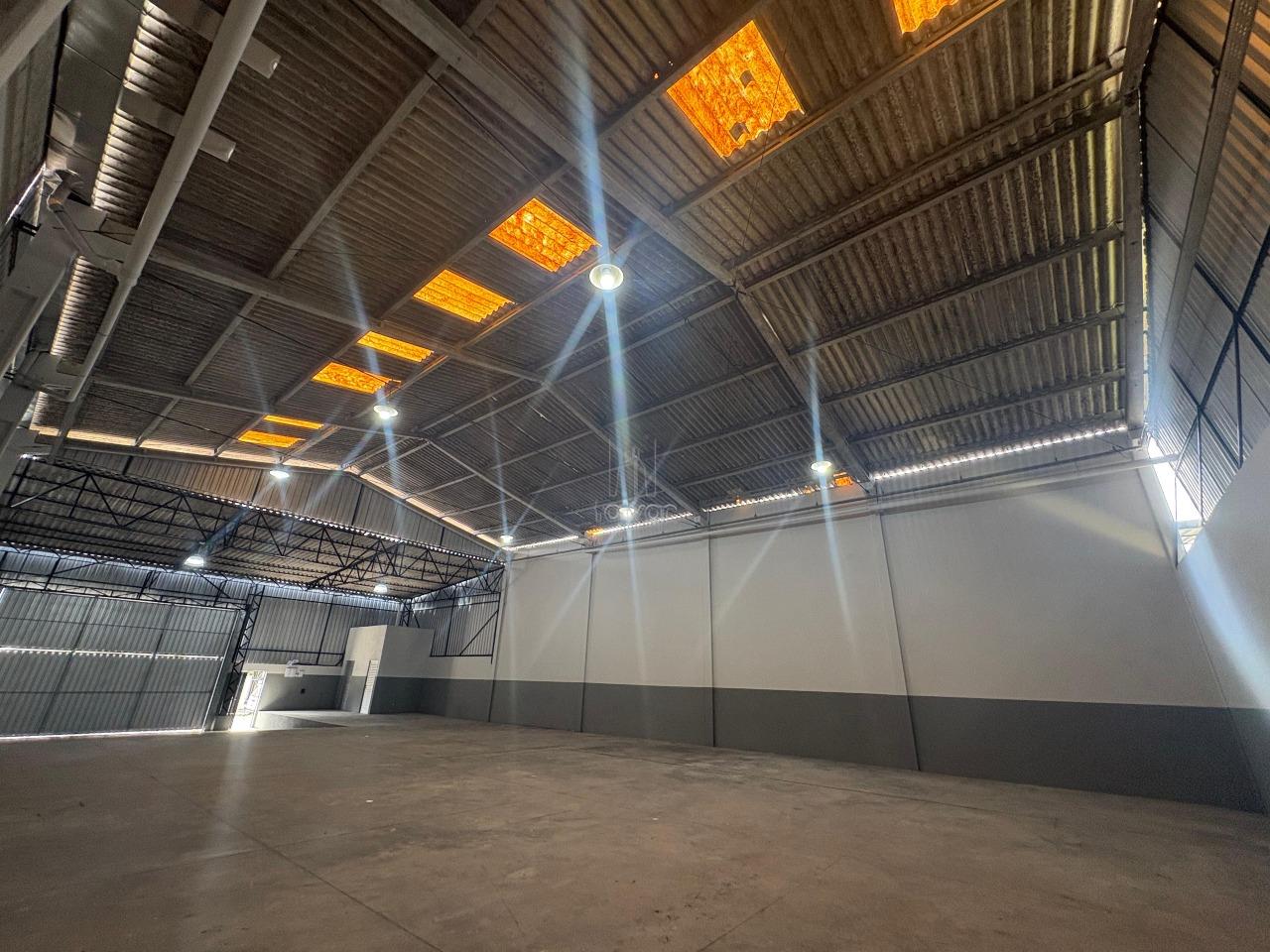 Galpão para aluguel no Água Verde: 