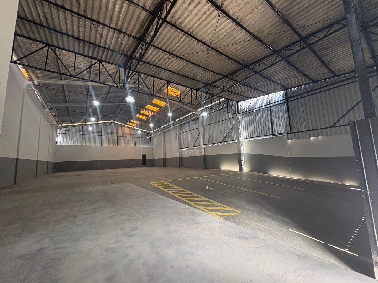 Galpão para aluguel no Água Verde: 