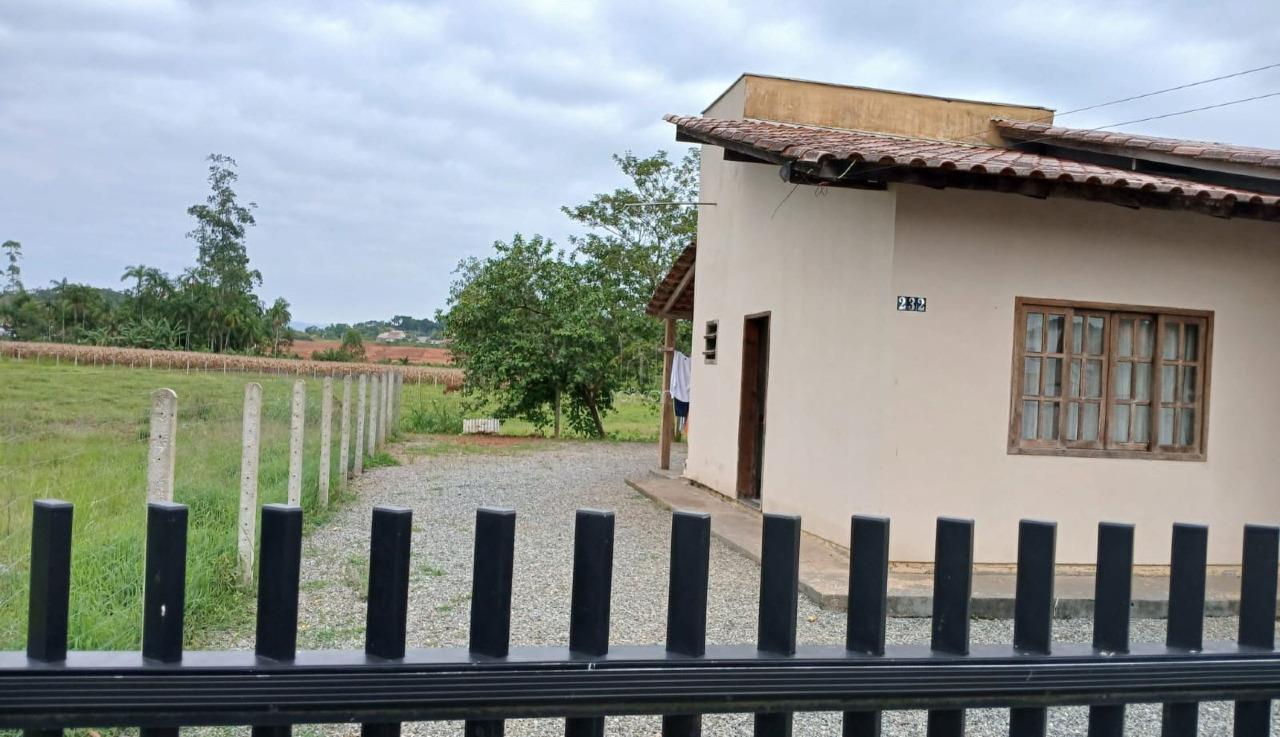 Casa à venda no Três Rios do Norte: 