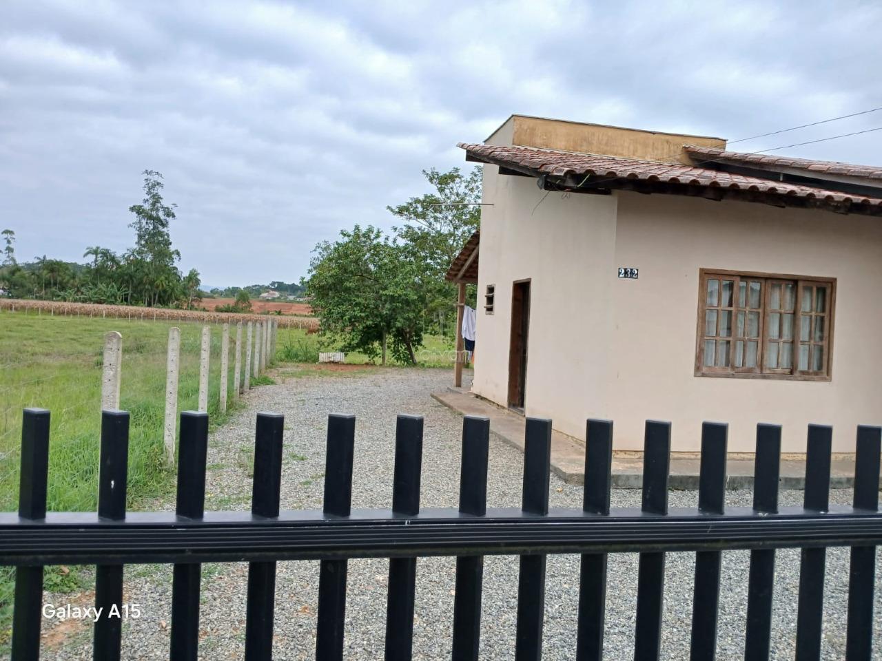 Casa à venda no Três Rios do Norte: 