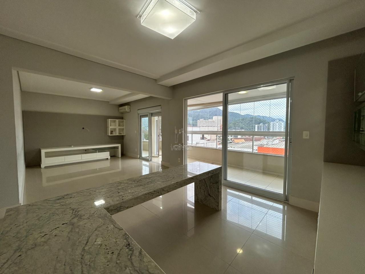 Apartamento para aluguel no Centro: 