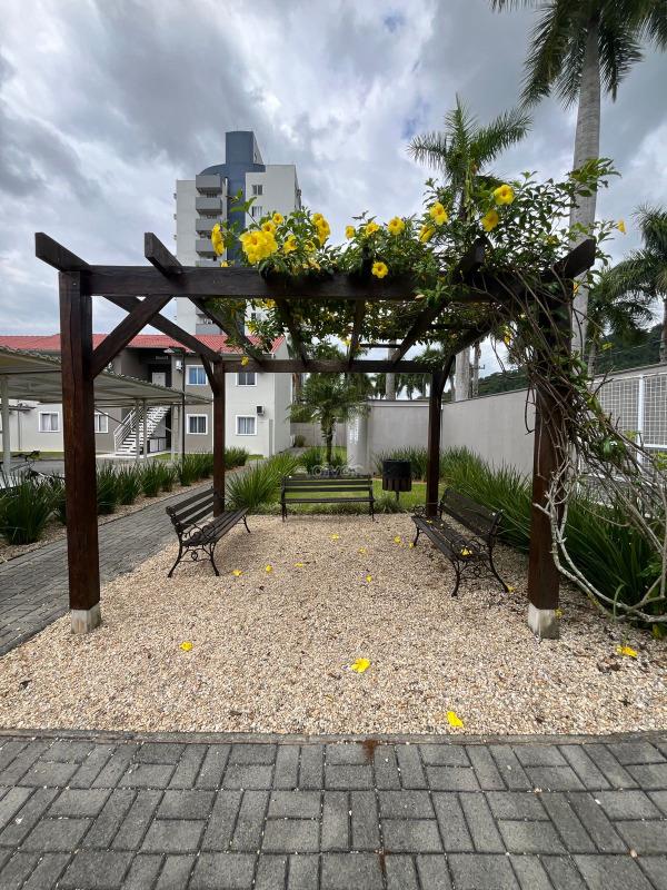 Apartamento à venda no Rau: 