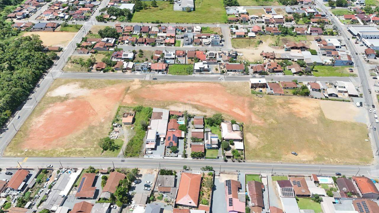 Terreno à venda no Centro Norte: 