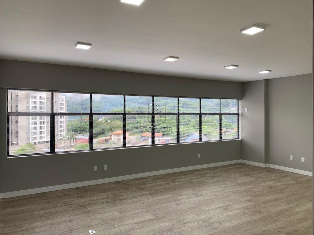 Sala Comercial para aluguel no Centro: 