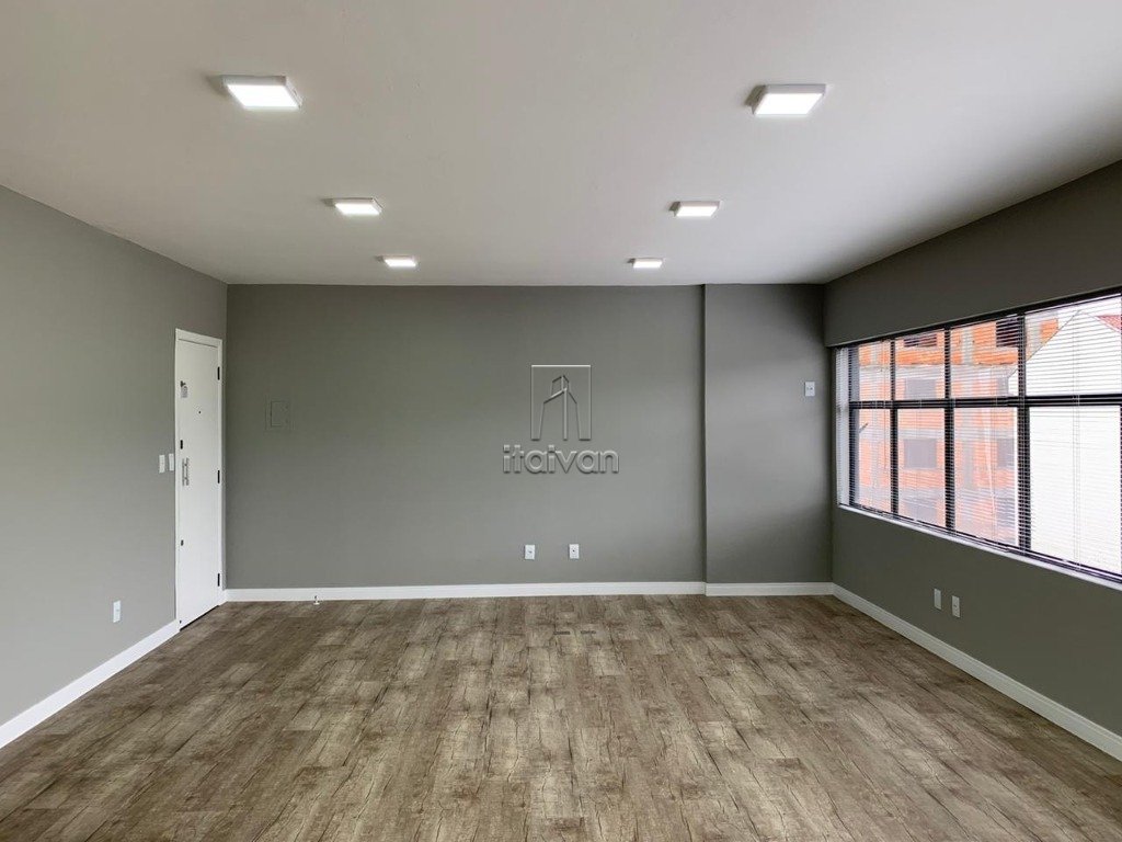 Sala Comercial para aluguel no Centro: 