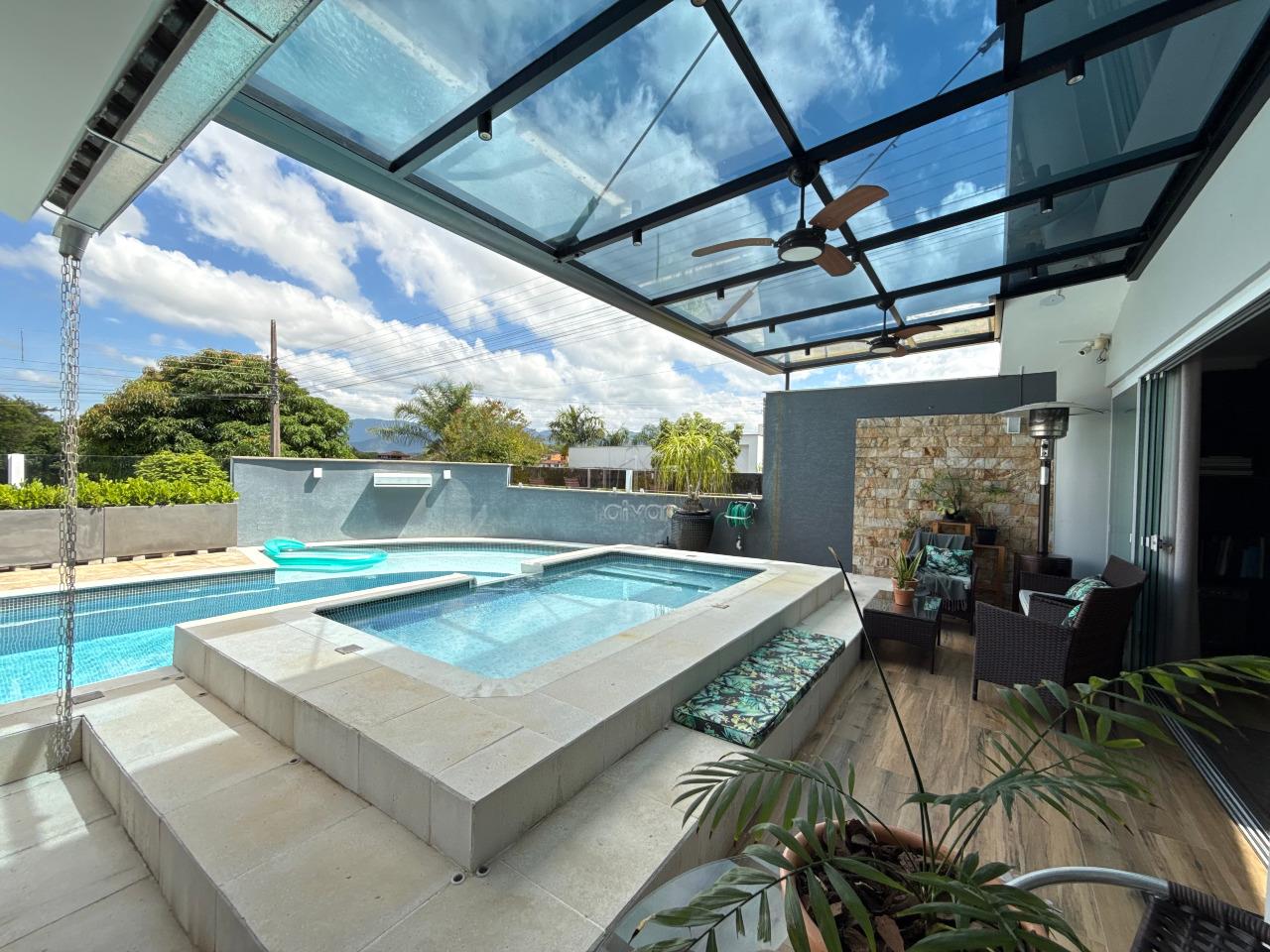 Casa à venda no Amizade: 