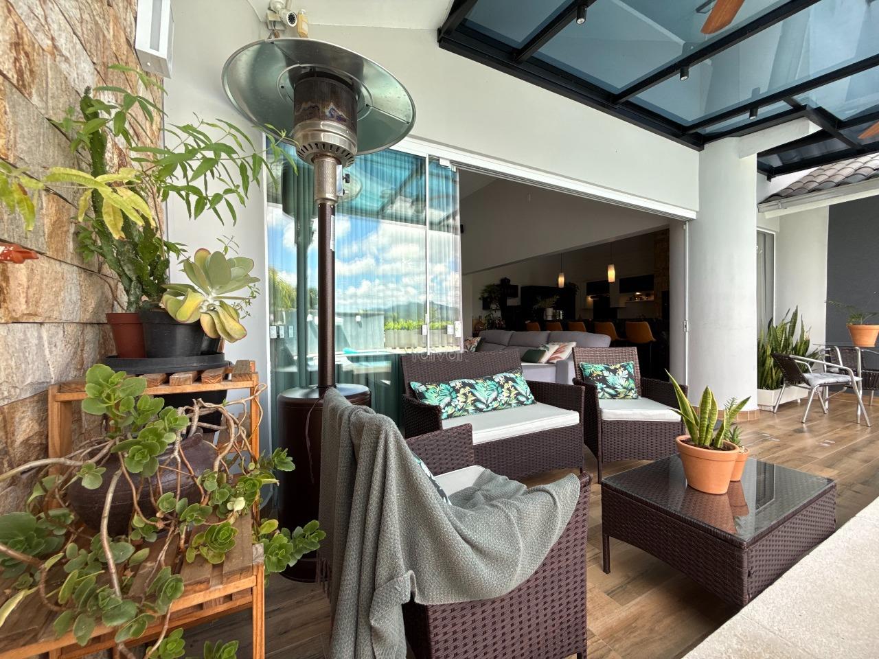 Casa à venda no Amizade: 