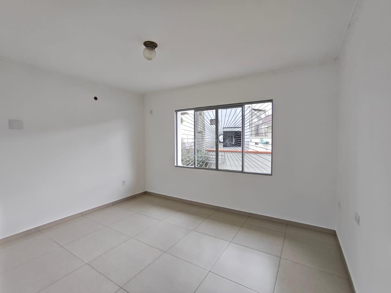 Casa para aluguel no Barra do Rio Cerro: 