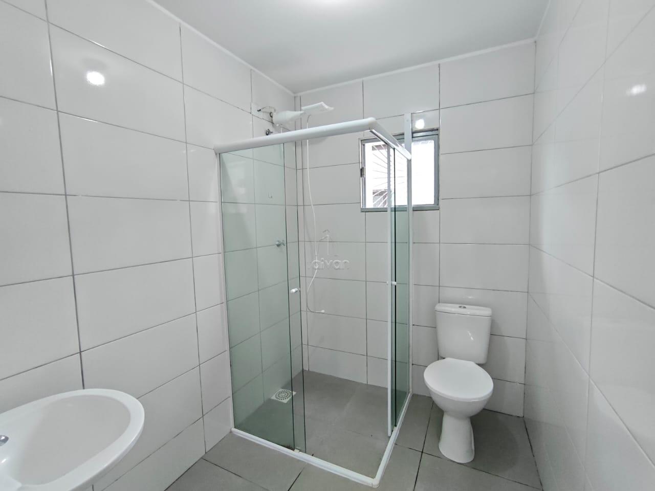 Casa para aluguel no Barra do Rio Cerro: 