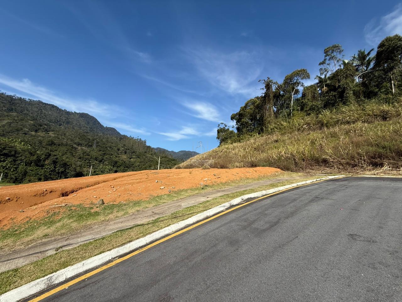 Terreno à venda no Rio Cerro I: 