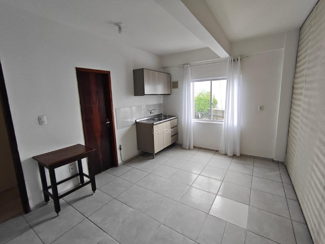 Apartamento para aluguel no Centro: 