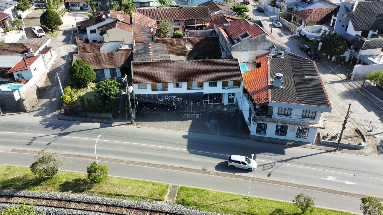 Área à venda no Nova Brasília: 