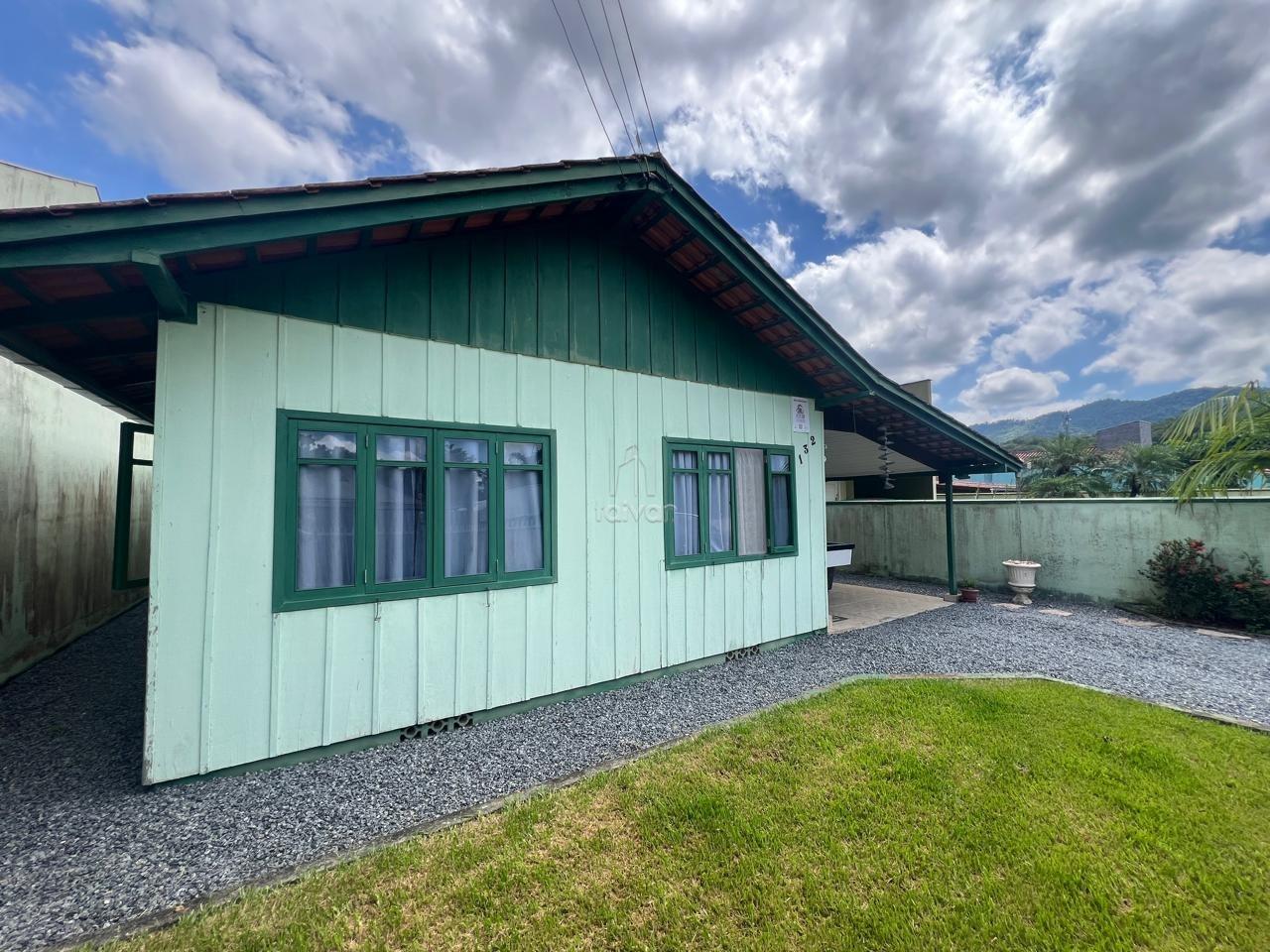 Casa à venda no Jaraguá 99: 