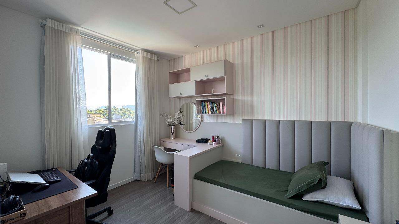 Apartamento à venda no Jaraguá Esquerdo: 