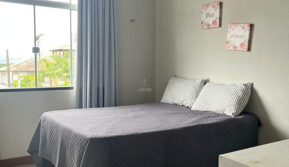 Casa à venda no Centro: 