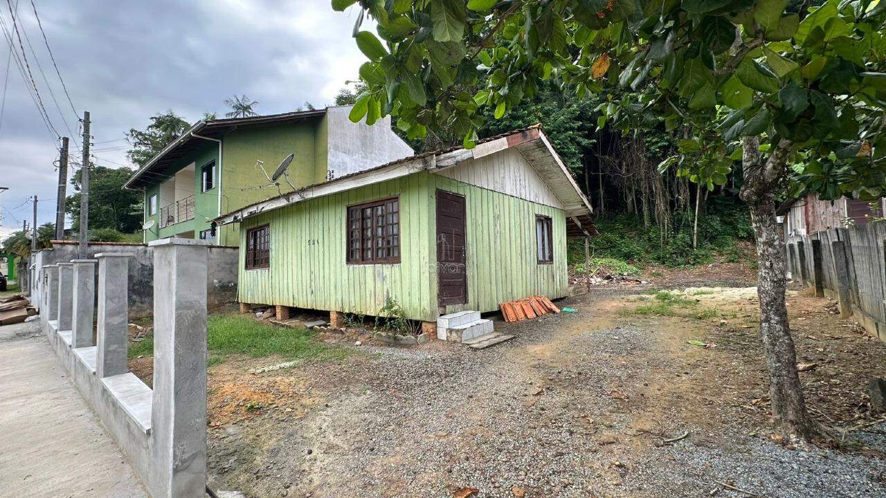 Terreno à venda no Jaraguá 99: 