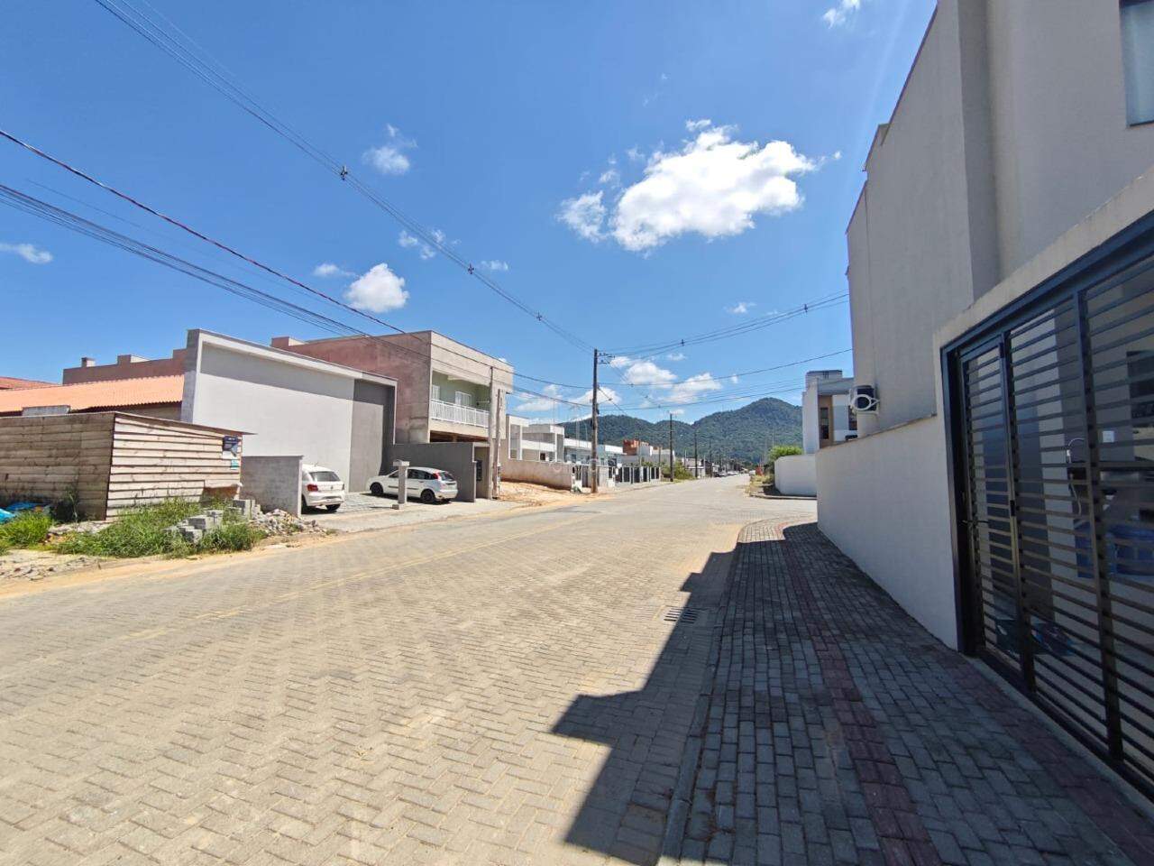 Geminado para aluguel no Beira Rio: 