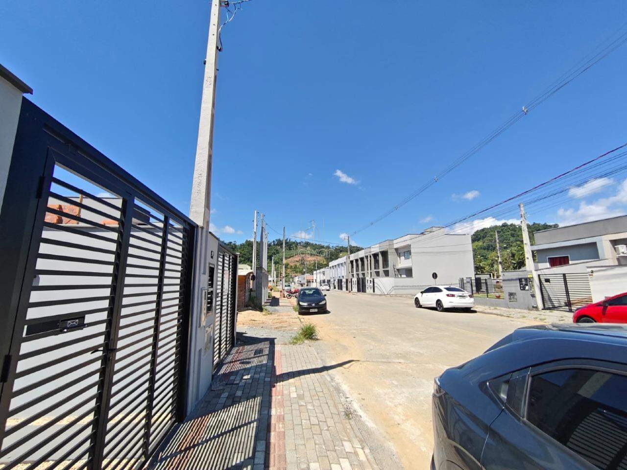 Geminado para aluguel no Beira Rio: 