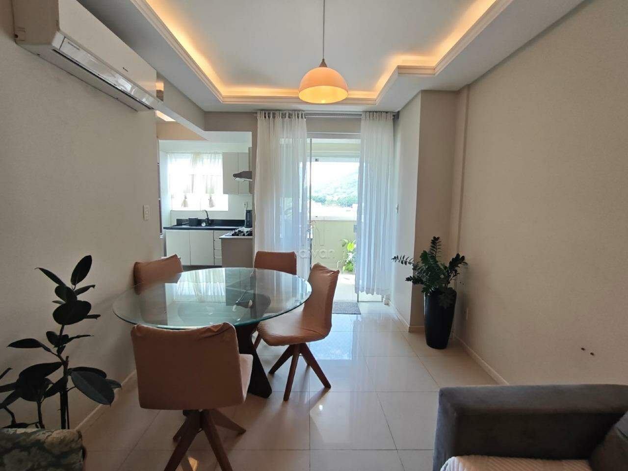 Apartamento para aluguel no Centro: 