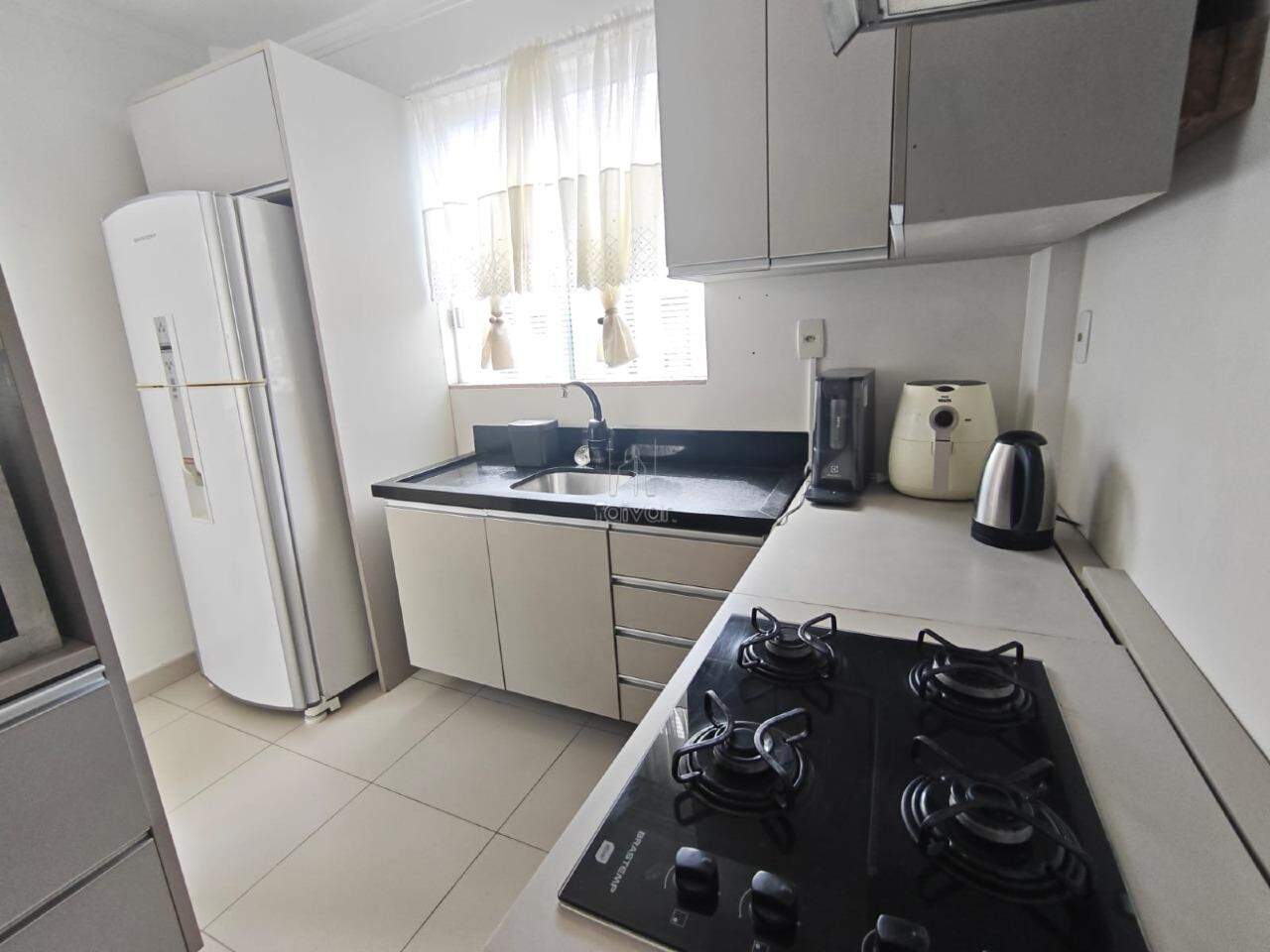 Apartamento para aluguel no Centro: 
