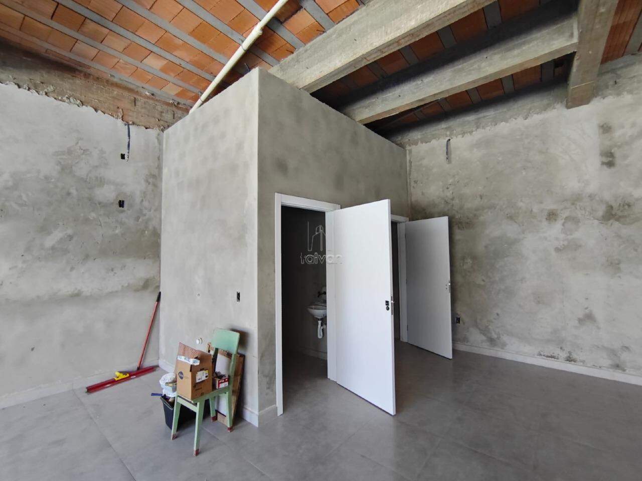 Sala Comercial para aluguel no Czerniewicz: 