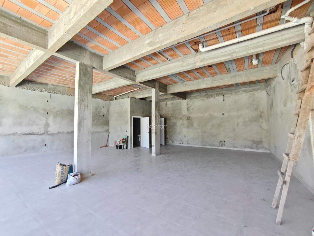 Sala Comercial para aluguel no Czerniewicz: 