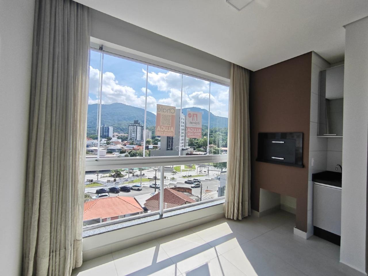 Apartamento para aluguel no Centro: 