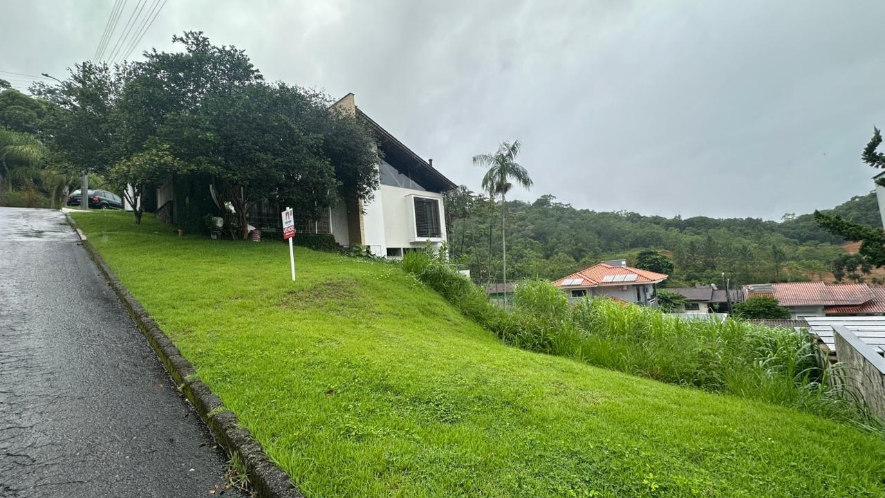 Terreno à venda no Amizade: 