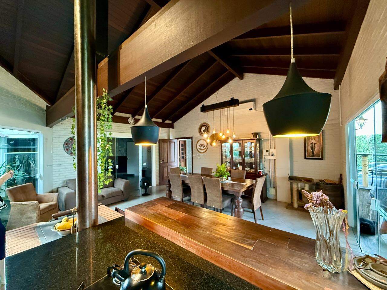 Casa à venda no Centro: 