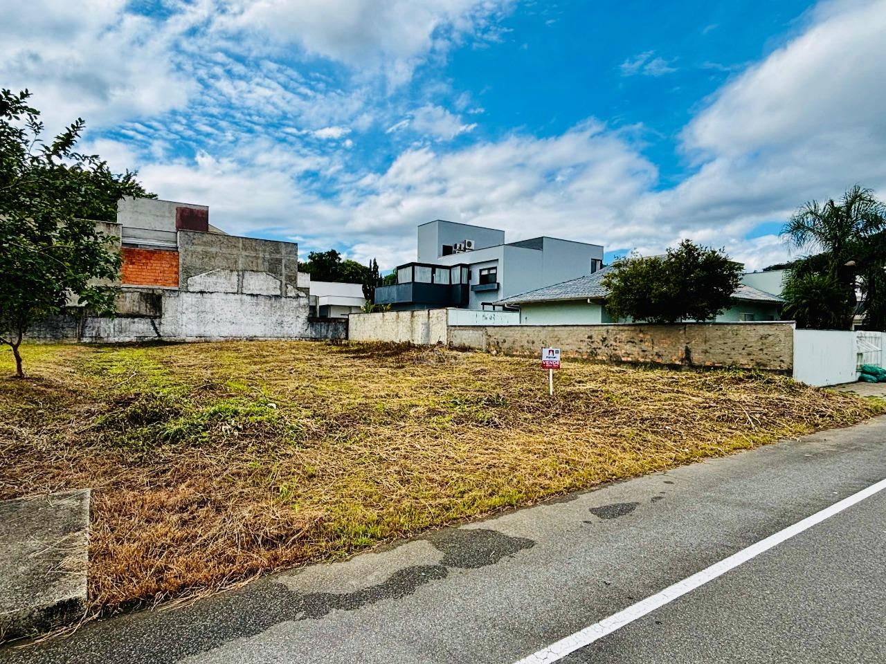 Terreno à venda no Amizade: 