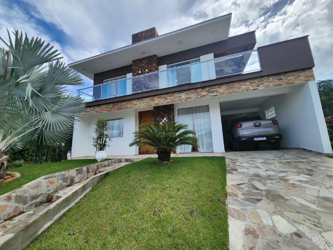 Casa à venda no Amizade: 