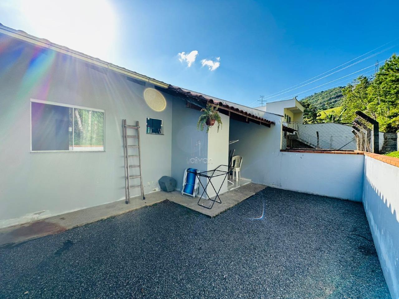 Casa à venda no Três Rios do Norte: 