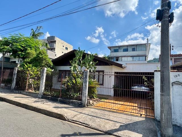 Terreno à venda no Água Verde: 