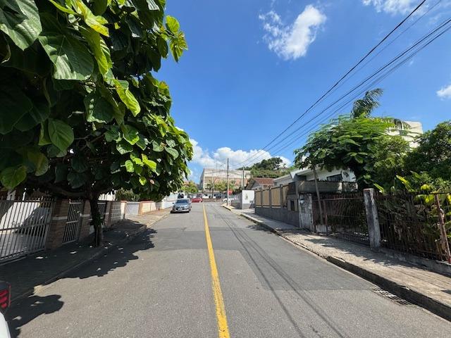 Terreno à venda no Água Verde: 