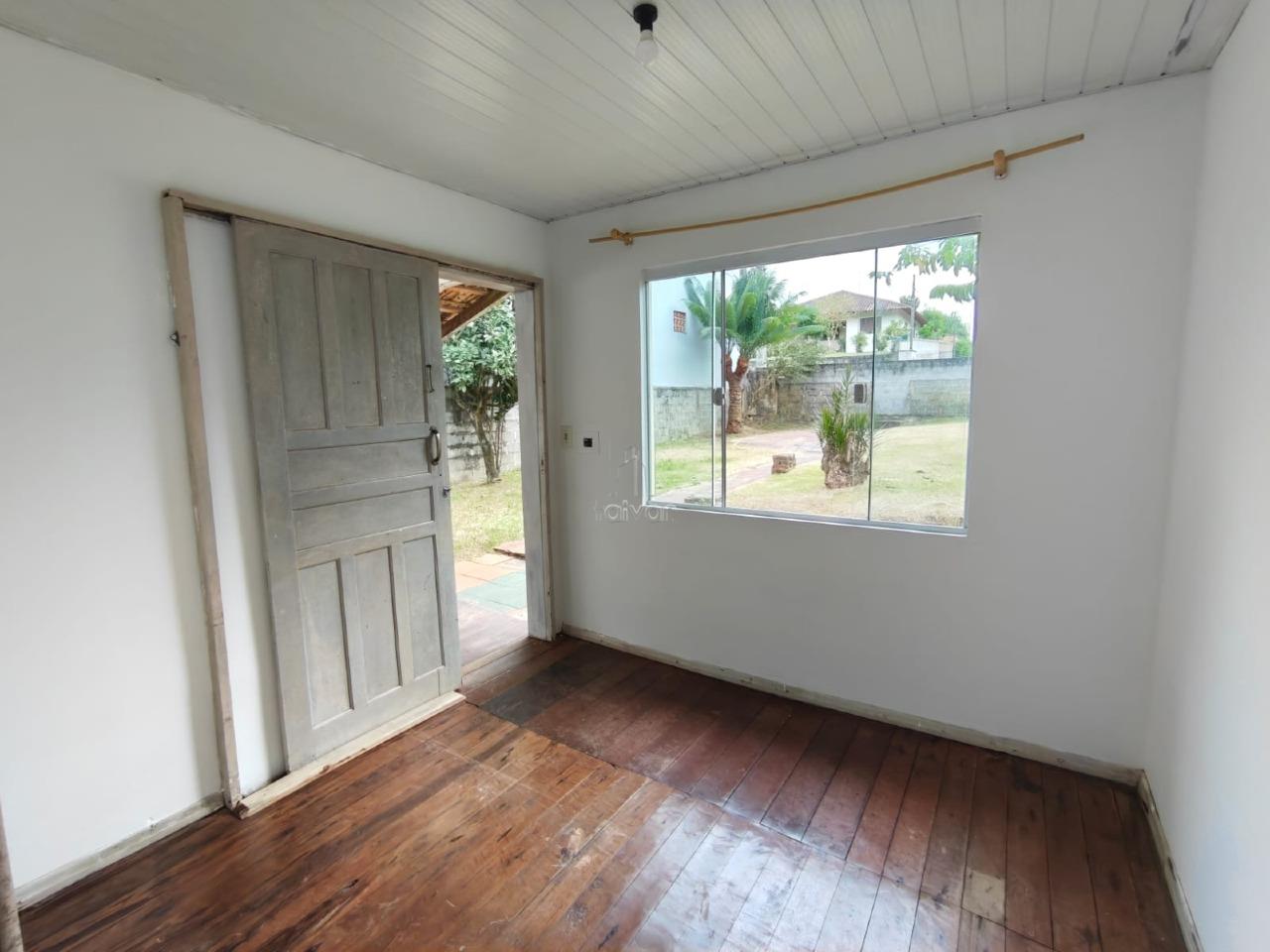 Casa para aluguel no Tifa Martins: 