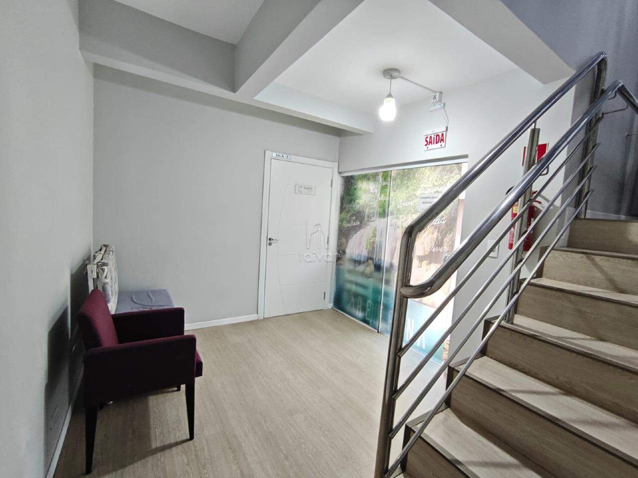 Sala Comercial para aluguel no Czerniewicz: 