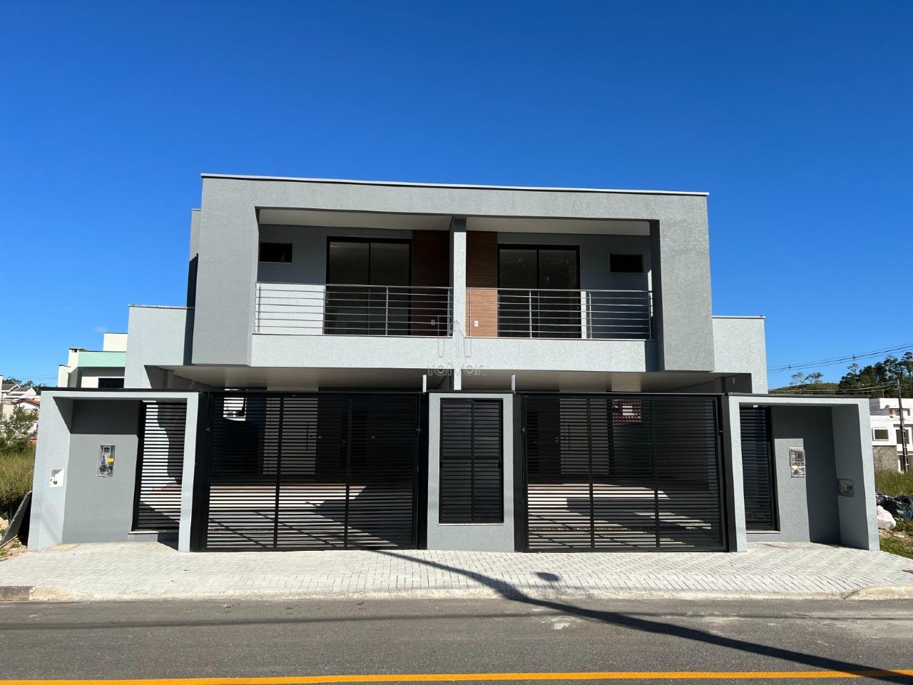 Geminado à venda no Três Rios do Norte: 