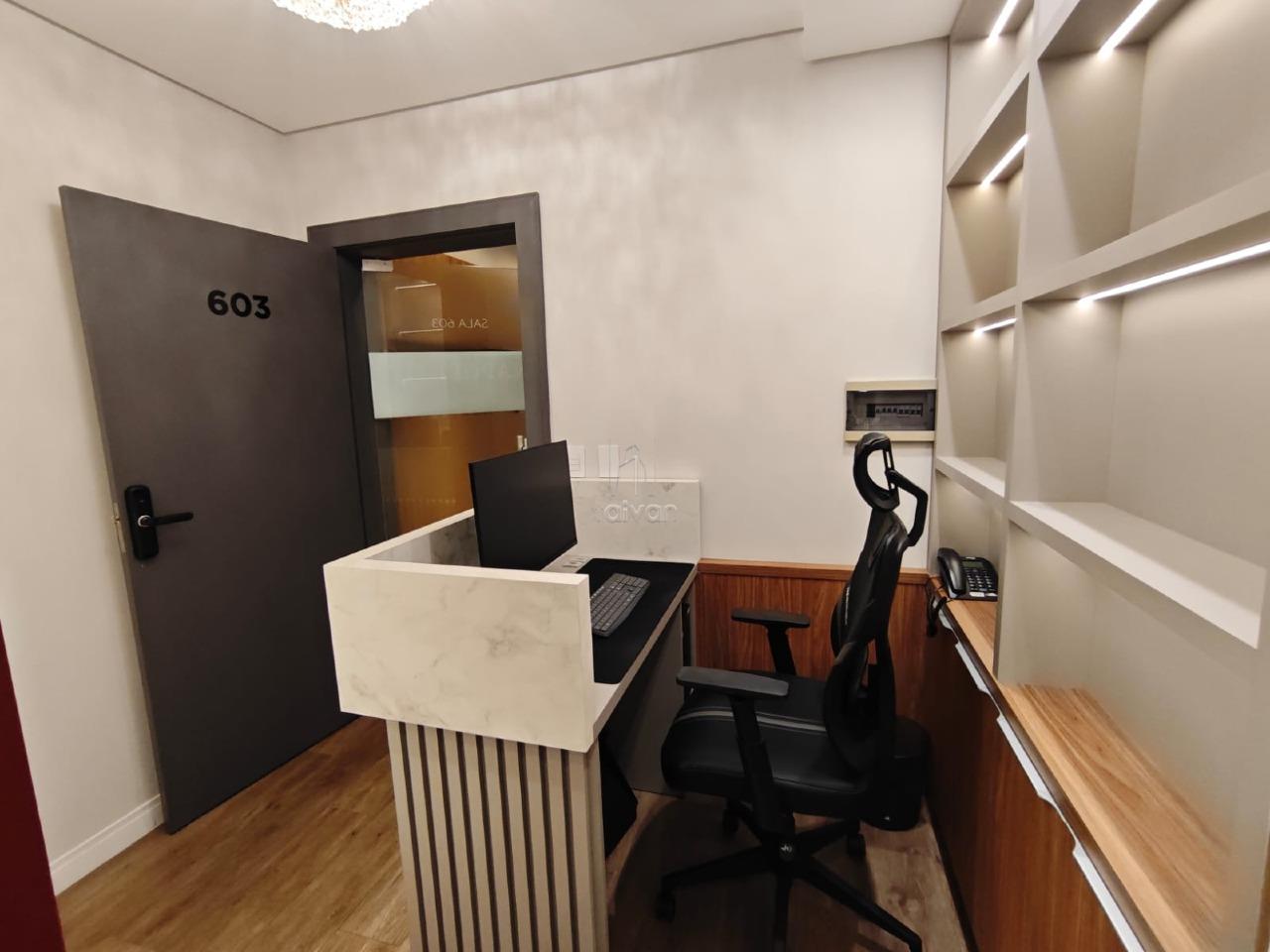 Prédio Comercial para aluguel no Centro: 