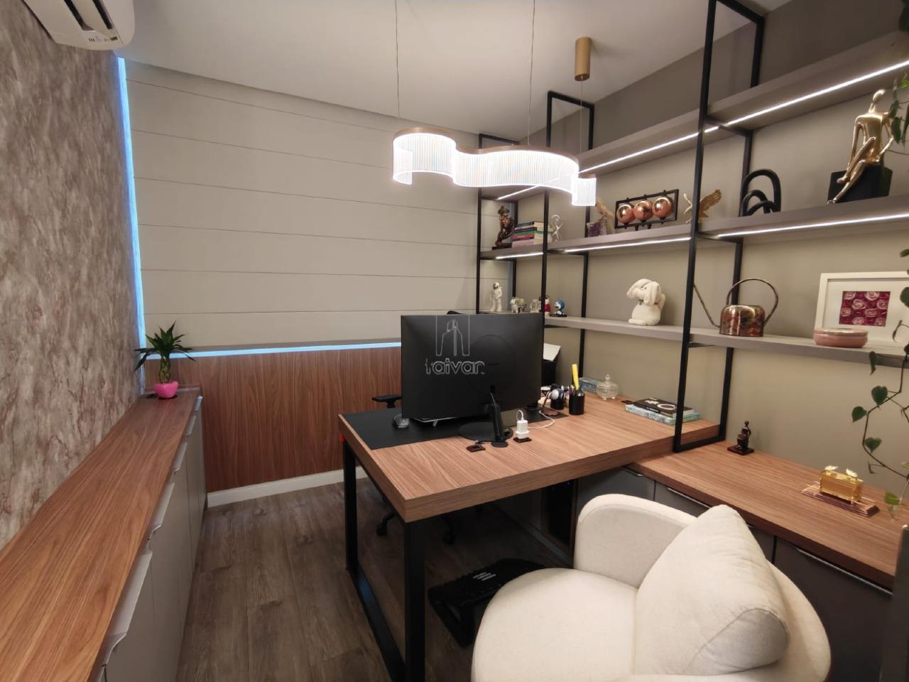 Prédio Comercial para aluguel no Centro: 