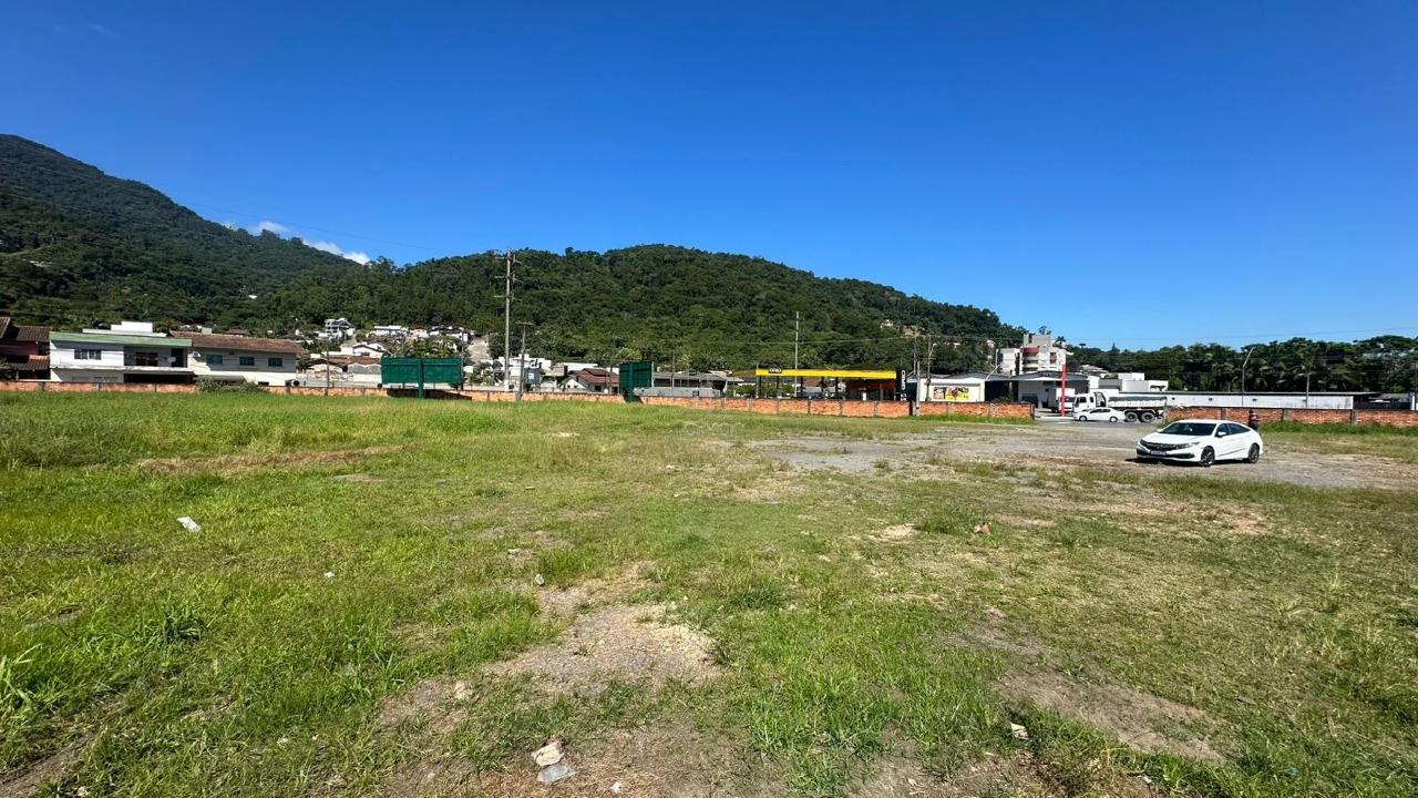 Terreno à venda no Centro: 