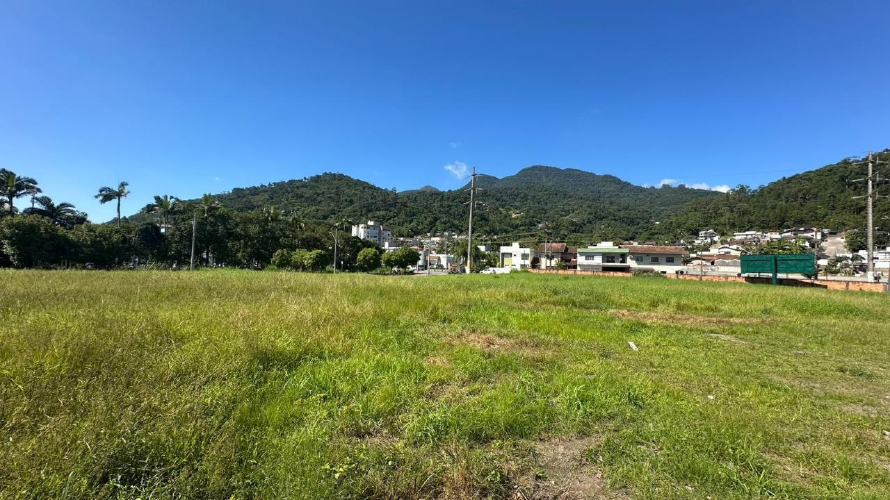 Terreno à venda no Centro: 