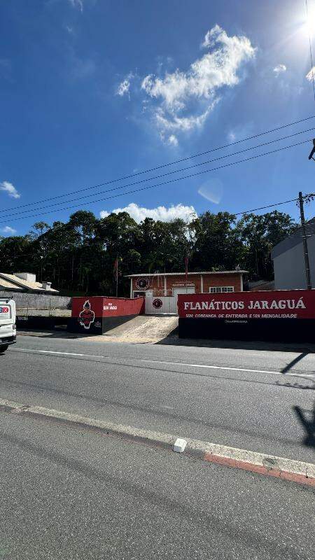 Terreno à venda no Jaraguá Esquerdo: 