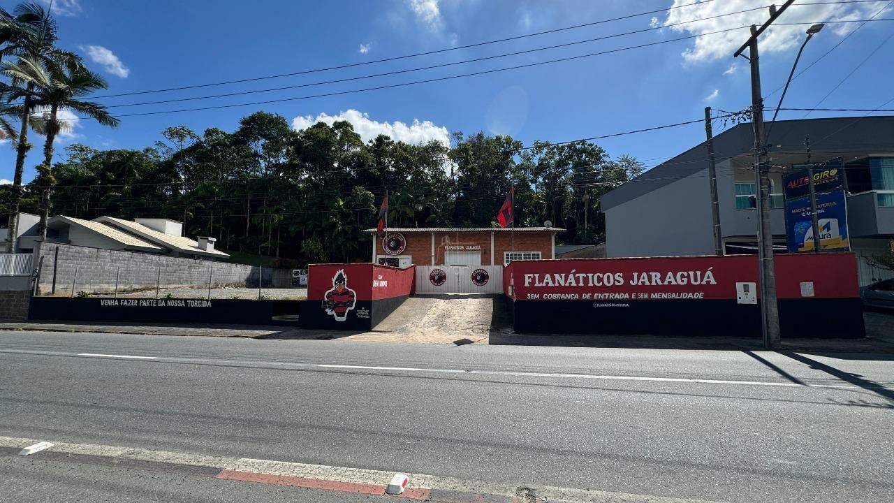 Terreno à venda no Jaraguá Esquerdo: 