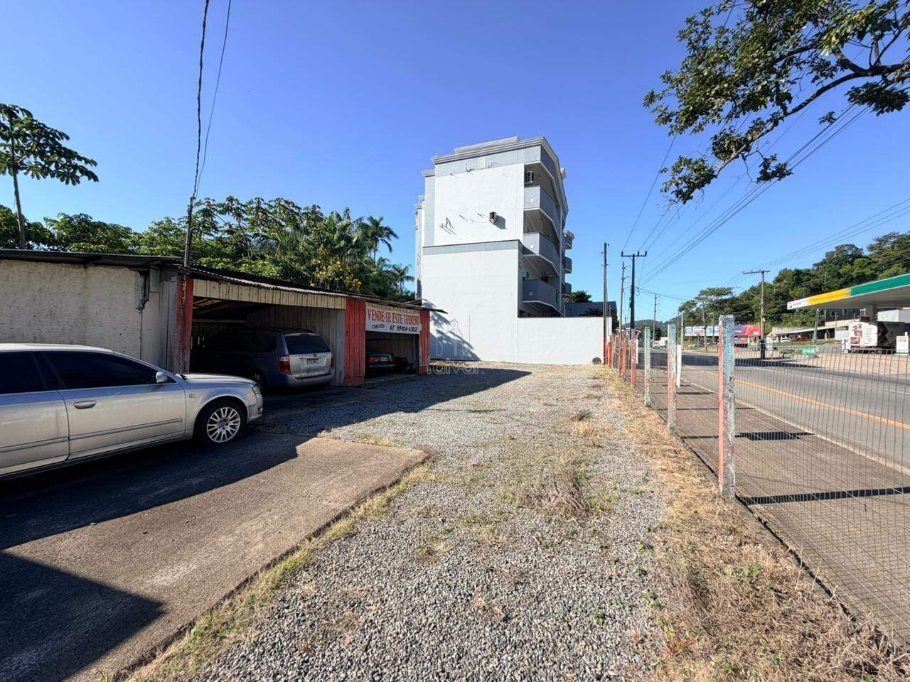 Terreno à venda no Barra do Rio Molha: 