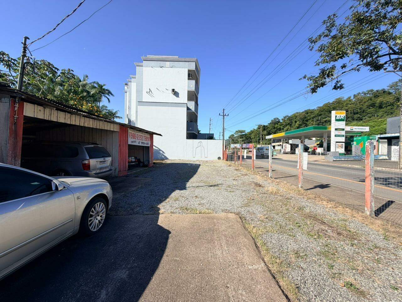 Terreno à venda no Barra do Rio Molha: 