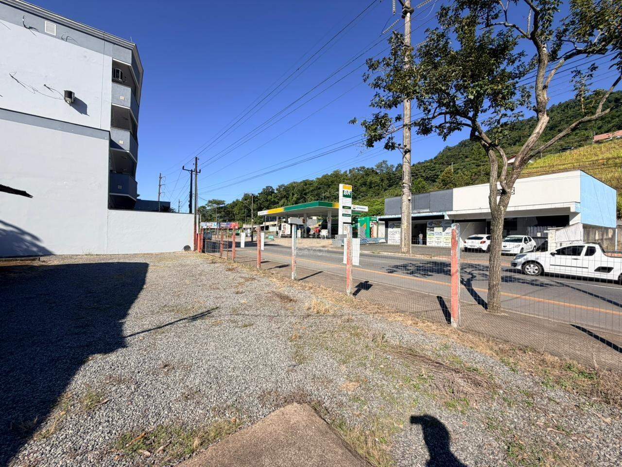 Terreno à venda no Barra do Rio Molha: 