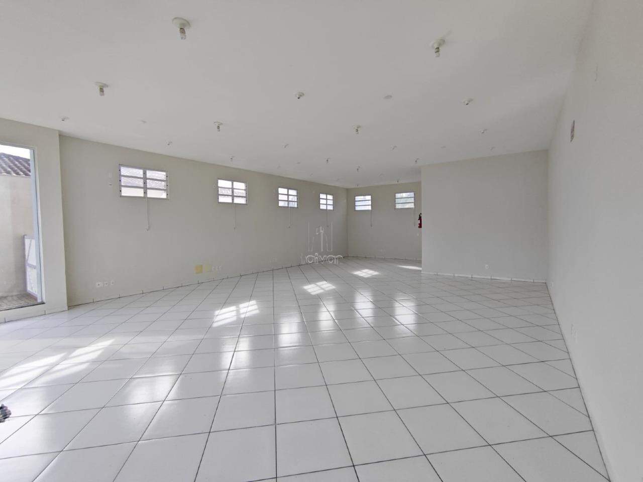 Sala Comercial para aluguel no Nereu Ramos: 