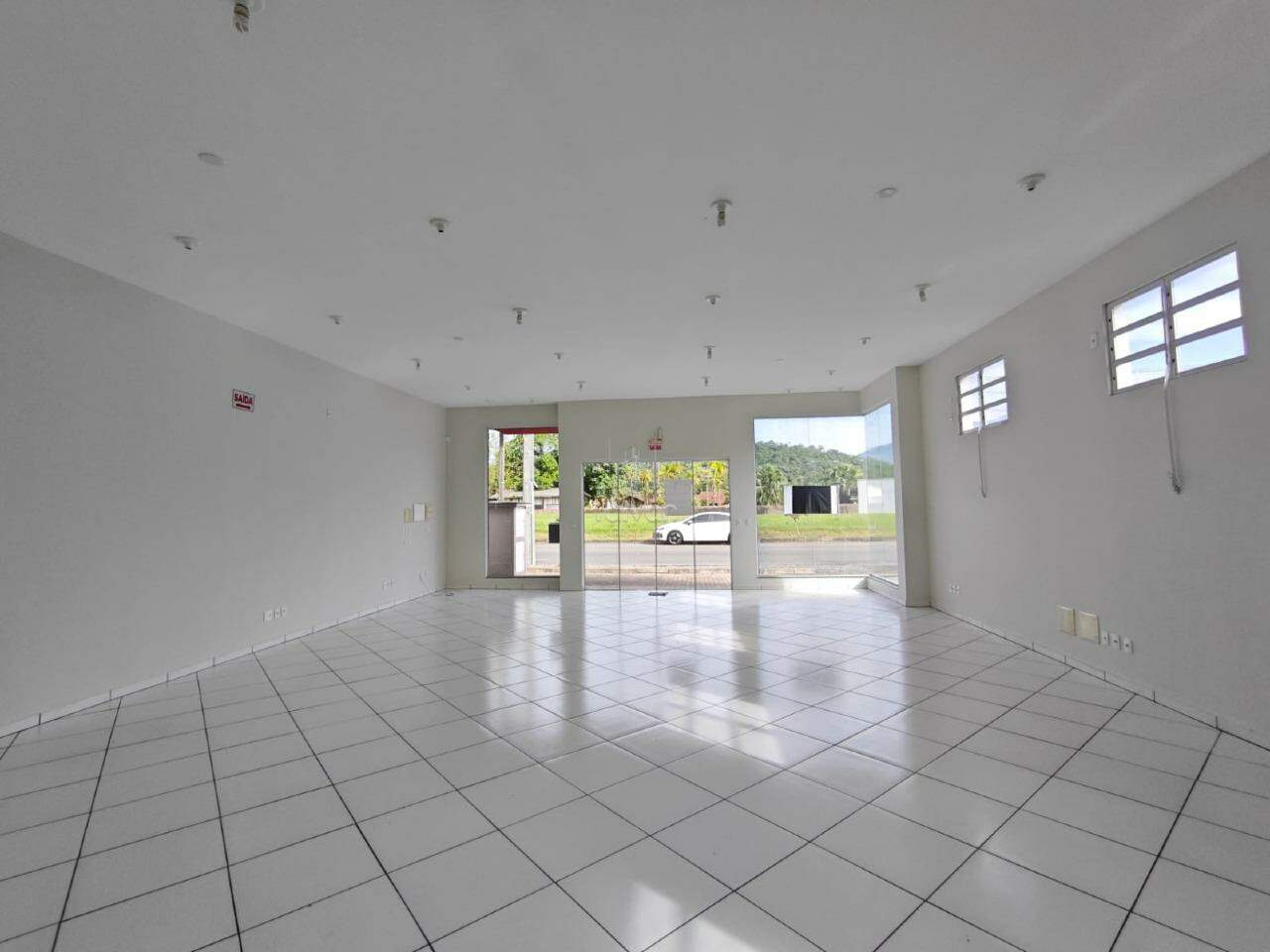 Sala Comercial para aluguel no Nereu Ramos: 